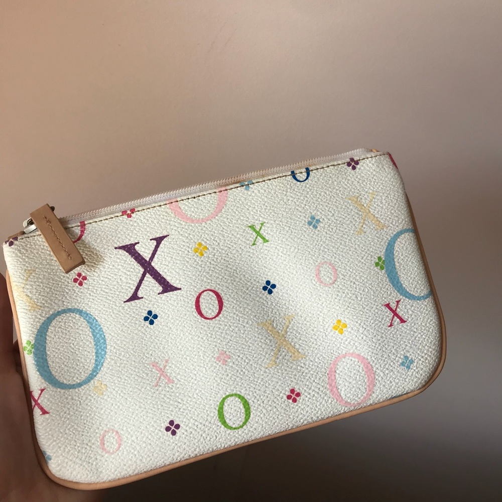 Vibrant XOXO Clutch